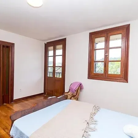 Holiday home Lovely Family In Cantabria With Terrace Beranga